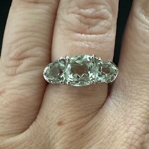 Elegant Silver Women's Ring